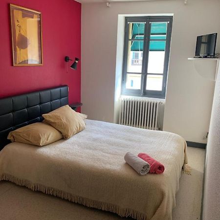 Bed and Breakfast La Taniere De La Bete Saugues Exterior foto